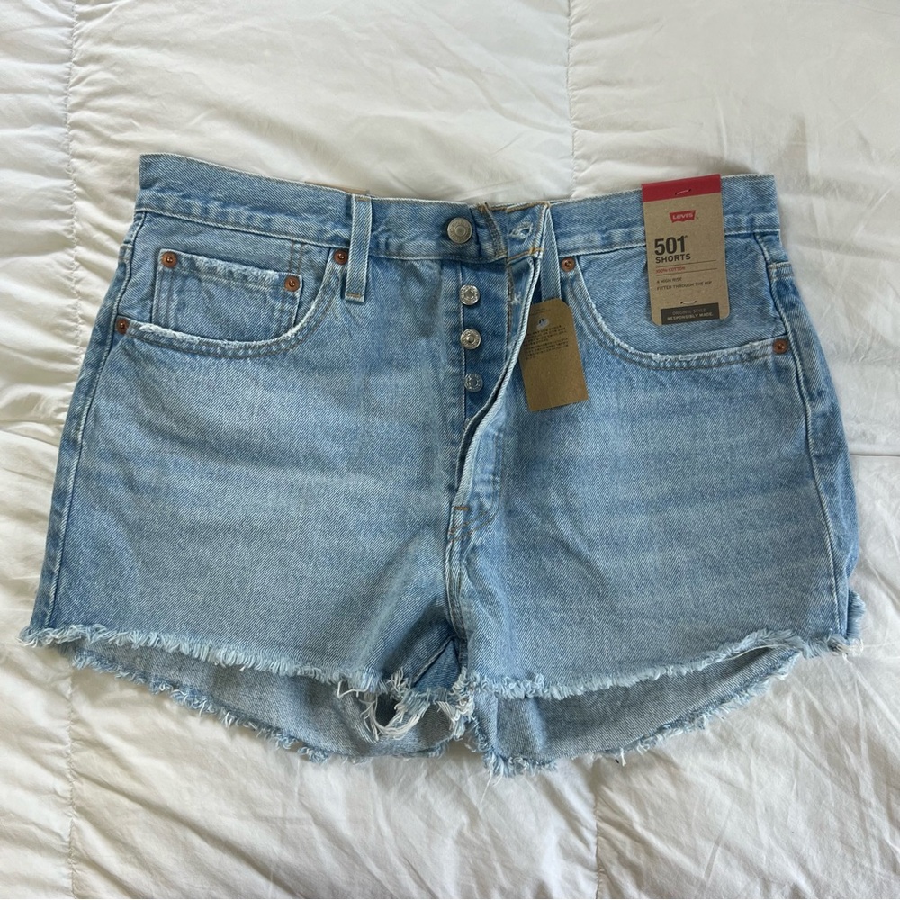 Levi’s 501 shorts, size 31